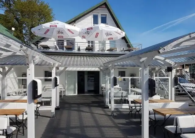 Rowy gdzie zjeść - najlepsze miejsca na pyszne dania i lokalne specjały