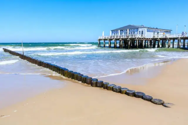 Dlaczego nad morzem jest inaczej? Odkryj sekrety klimatu morskiego!