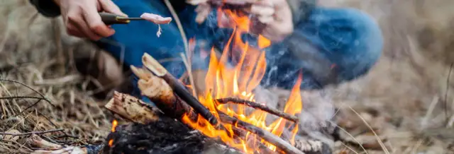 Ognisko w lesie: przepisy, bezpieczeństwo i jak rozpalić legalnie