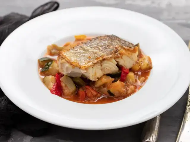 Jak idealnie piec dorsza, aby uniknąć przesuszenia i uzyskać smakowitość