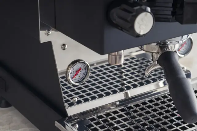 Ekspres do kawy: Ile barów naprawdę potrzebujesz? Prawda o 9 vs 19