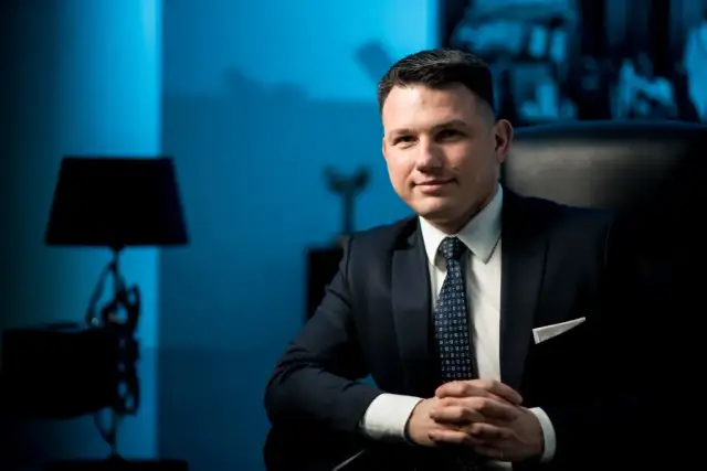 Sławomir Mentzen i kto tu jest szurem – kontrowersje i krytyka polityki