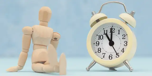 Co to jest chwila i ile dokładnie trwa - poznaj precyzyjną definicję czasu