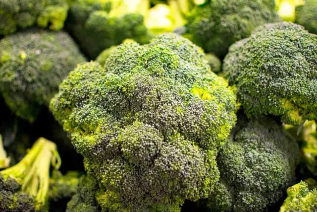 Z czym brokuły dietetycznie: zdrowe przepisy i korzyści zdrowotne