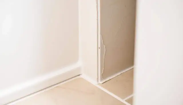 Skuteczne metody odtłuszczania powierzchni przed silikonem, aby uniknąć problemów