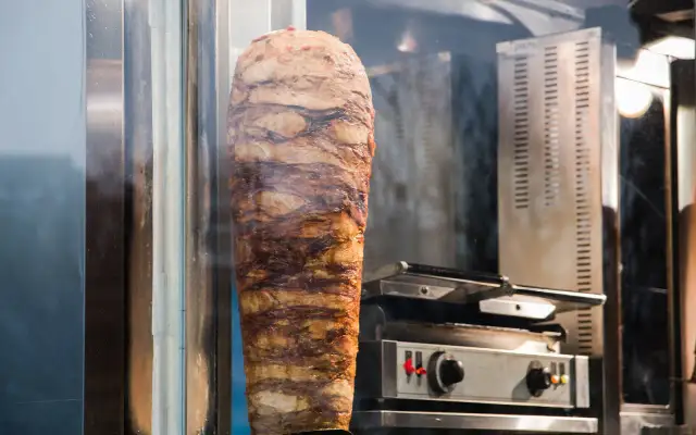 Grill do kebaba: Jak wybrać najlepszy? Poradnik Rafała Olszewskiego