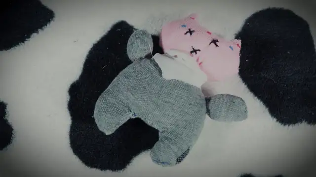 Jak zrobić misia ze skarpetki – kreatywny sposób na recykling i zabawę