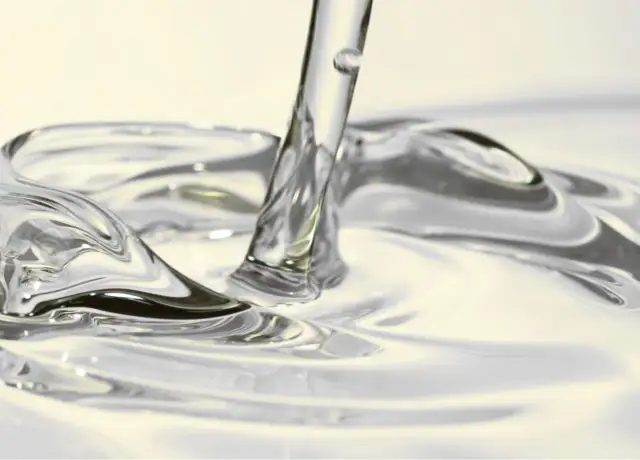 Co czyści benzyna ekstrakcyjna i jak skutecznie ją stosować