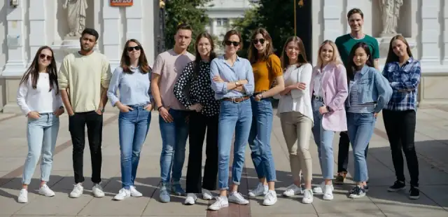 Germanistyka na Uniwersytecie Warszawskim: Program, Wymagania i Perspektywy