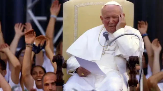 Kiedy urodził się Jan Paweł II? Poznaj ważne fakty o papieżu