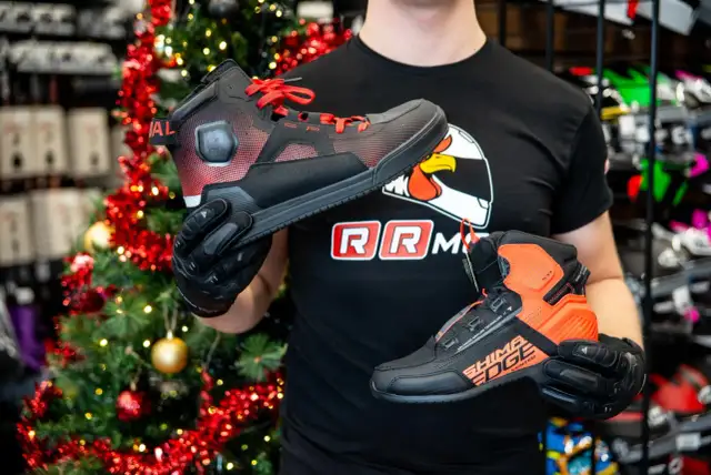 Smar do łańcucha motocyklowego: Jaki wybrać? Pełny przewodnik