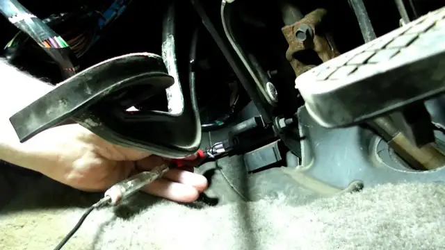 Gdzie jest czujnik pedału sprzęgła passat b6 – uniknij kosztownych napraw