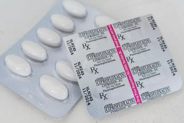 Cipronex: Antybiotyk jak bezpiecznie stosować i czego unikać?