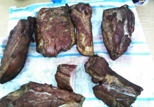 Ile soli na kg mięsa? Peklowanie na sucho: krok po kroku i bezpieczeństwo