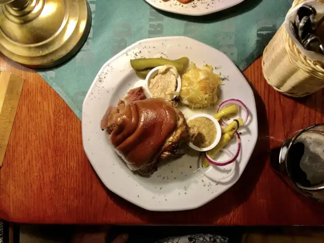 Golonka: Gdzie zjeść mistrzowską w Polsce? Przewodnik smakosza