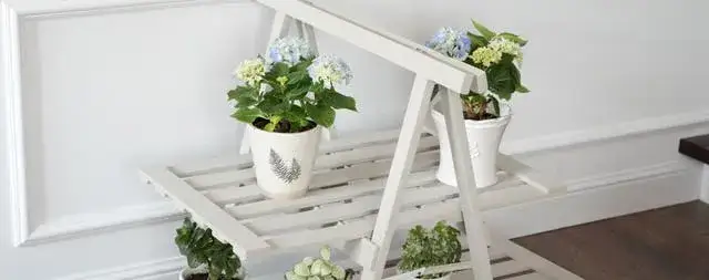 Jak zrobić kwietnik stojący DIY? Poradnik krok po kroku od eksperta