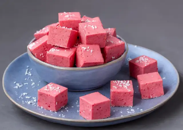 Jak zrobić piankę z galaretki - prosty przepis na pyszny deser