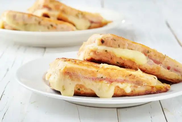 Secondi Piatti: Idee Veloci, Economiche e Gustose per Ogni Occasione