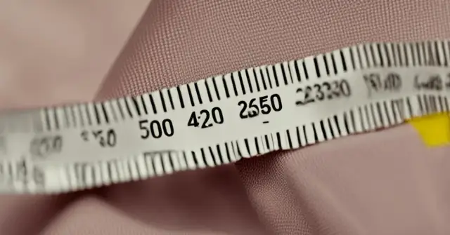 Jak mierzyć bluzkę, aby uniknąć nietrafionych zakupów?