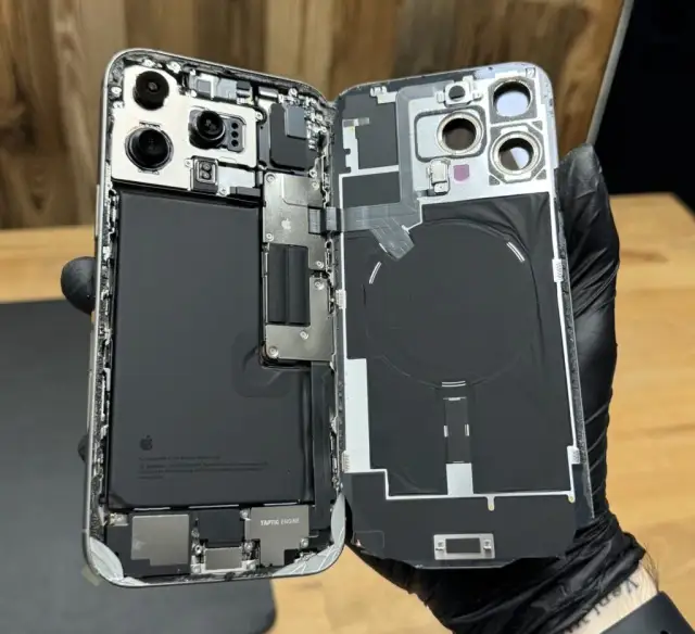 iPhone X: wymiana baterii, kondycja, koszty. Czy warto w 2026?