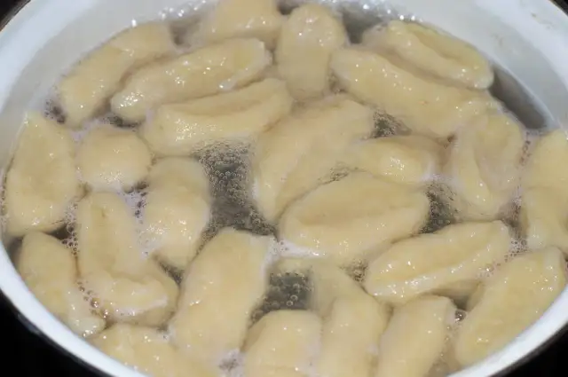 Jaką mąkę do kopytek wybrać, aby były idealnie puszyste?