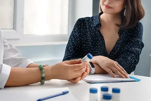 Homeopatia w Polsce: kontrowersje, regulacje i skuteczność leczenia