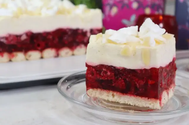 Malinowa chmurka bez pieczenia: Zrób ją perfekcyjnie bez wpadek!