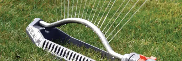 Jak ustawić zraszacz ogrodowy, aby uniknąć problemów z nawadnianiem