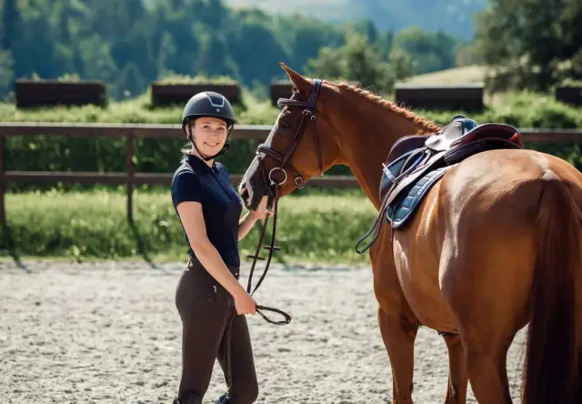 Dlaczego warto jeździć konno? Odkryj korzyści dla zdrowia i duszy