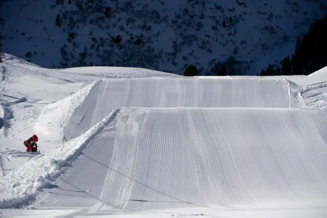 Najlepsze snowparki w Krakowie i okolicy dla miłośników freestyle'u