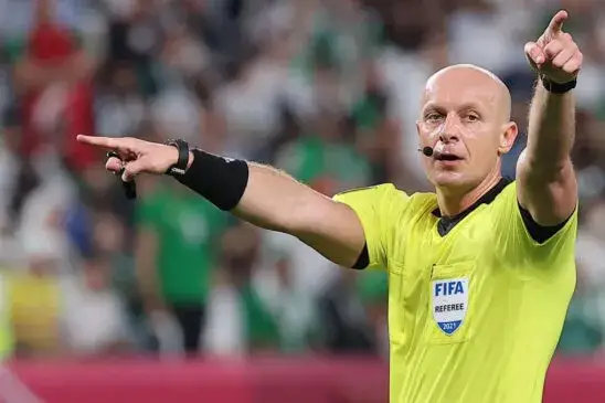 Ile zarabia sędzia piłkarski w 3 lidze? Zaskakujące fakty o pensjach