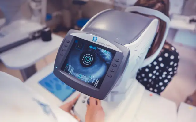 Ile trwa operacja jaskry? Poznaj fakty i uniknij stresu