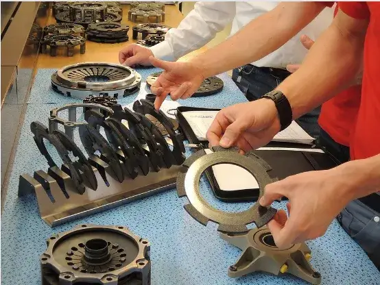 Jak wycentrować sprzęgło i uniknąć problemów z jego działaniem