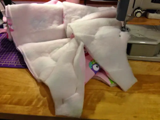 Jak uszyć śpiworek dla przedszkolaka - proste kroki i porady