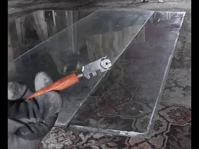 Jak wybić szybę w oknie bez hałasu - skuteczne i ciche metody