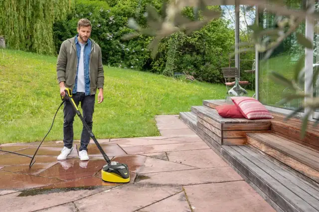 Myjka do kostki brukowej: Jak wybrać i nie zniszczyć?