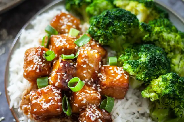 Pomysły na obiad z tofu – proste i pyszne przepisy na każdą okazję