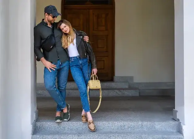 Idealne buty do wąskich spodni: stylizacje na każdą okazję