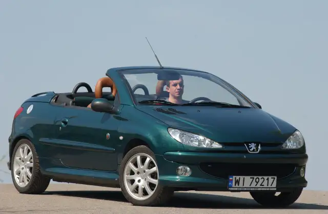Pojemność baku Peugeot 206: Ile litrów zmieści Twój bak?