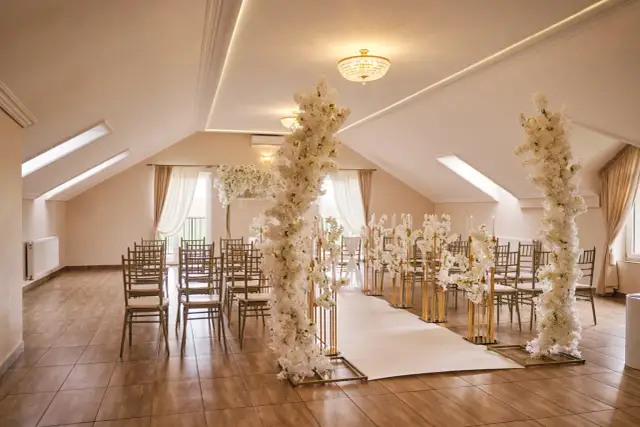 Dworek Broniszówka - idealne miejsce na niezapomniane wesele i imprezy