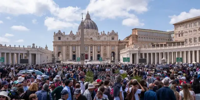 Ile kosztuje nocleg w Rzymie? Zaskakujące ceny i oszczędności