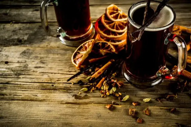 Jakie piwo na grzaniec? Odkryj najlepsze opcje na zimowe wieczory