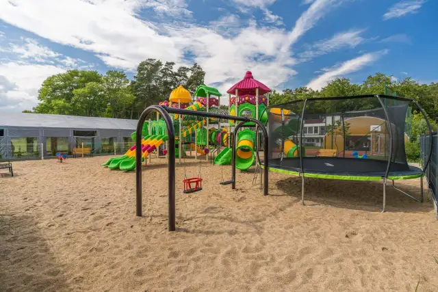 Mikoszewo atrakcje – odkryj wyjątkowe miejsca i przeżycia w regionie