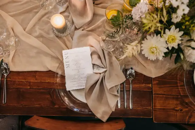 Jak złożyć chusteczki na stole - proste techniki na każdą okazję