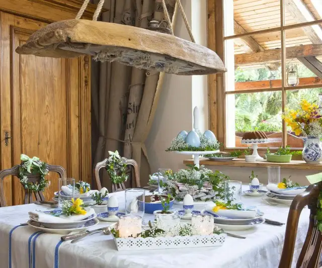 Stół Wielkanocny: Inspiracje na Potrawy i Dekoracje - Przewodnik