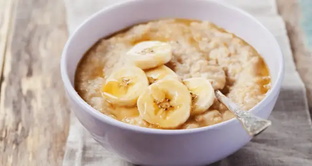 Czy płatki owsiane obniżają cholesterol? Poznaj ich moc w diecie