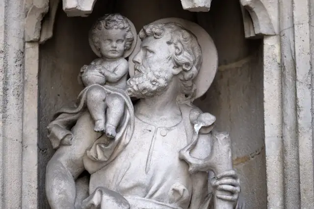 Święty Krzysztof: Patron kierowców. Czy nadal czuwa nad nami?