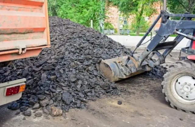 Czy samorządy będą sprzedawać ekogroszek? Sprawdź, co grozi brakiem!