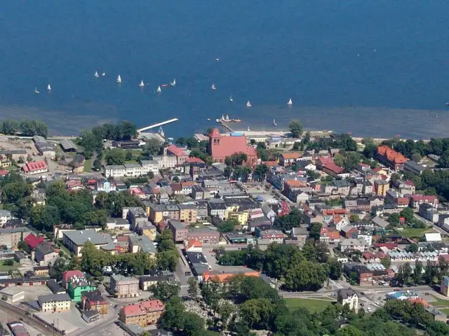 Puck: Gdzie zjeść? Odkryj najlepsze ryby i smaki Kaszub!