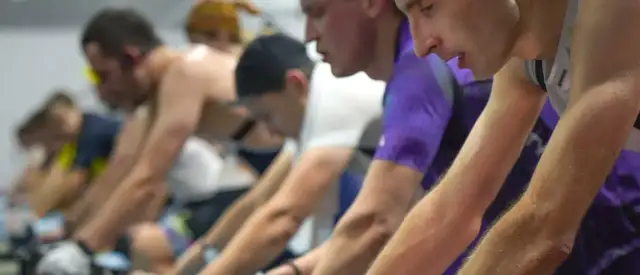 Spinning co to? Poznaj różne znaczenia i zastosowania tej metody